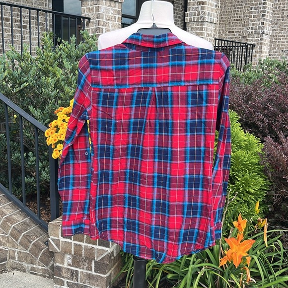 Red Plaid Button Down Blouse - Picture 4 of 6